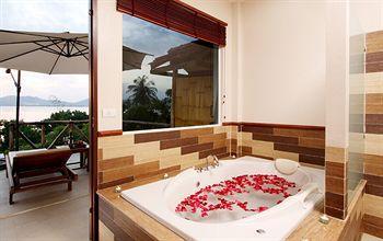 Byg Grand Beach Front & Sea View @ Panwa Beach Bagian luar foto
