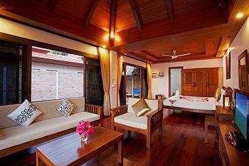 Byg Grand Beach Front & Sea View @ Panwa Beach Bagian luar foto