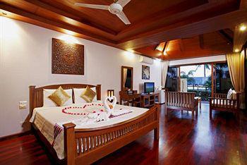 Byg Grand Beach Front & Sea View @ Panwa Beach Bagian luar foto