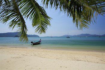 Byg Grand Beach Front & Sea View @ Panwa Beach Bagian luar foto