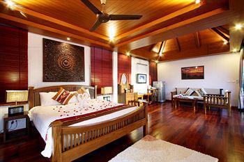 Byg Grand Beach Front & Sea View @ Panwa Beach Bagian luar foto